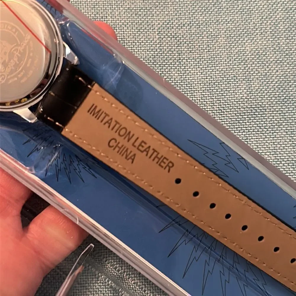 NIB Limited Release Disneyland Resort Collector Watch UNISEX